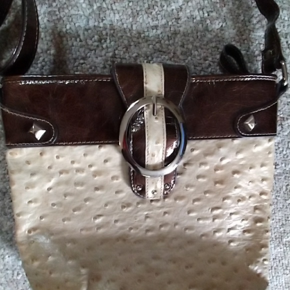 MC Marc Chantal Ostrich Embossed crossbody purse - Picture 2 of 7
